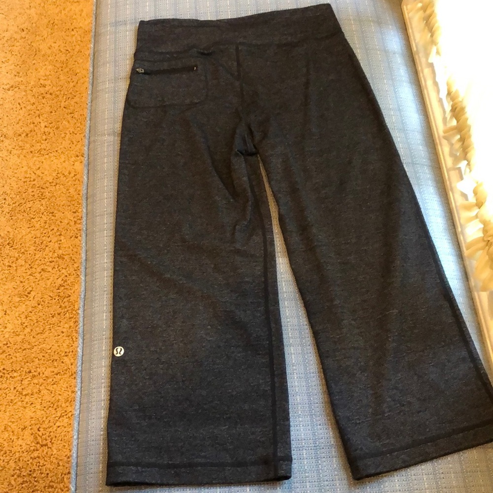 Wide legged Capri - lululemon